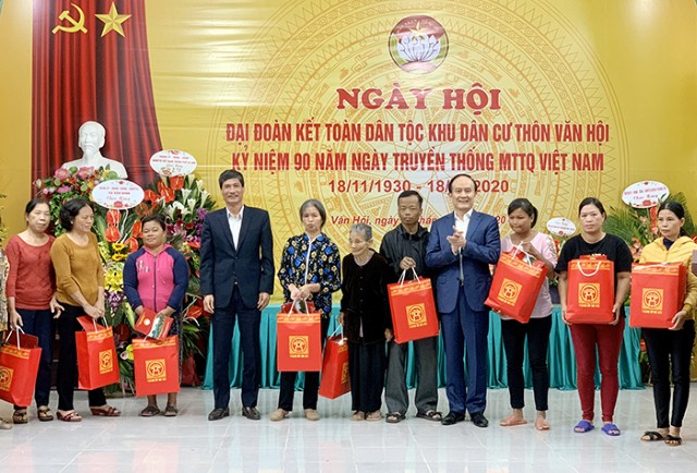 Phó Bí thư Thành ủy, Phó Chủ tịch Thường trực HĐND TP Nguyễn Ngọc Tuấn dự Ngày hội Đại đoàn kết với Nhân dân thôn Văn Hội - Thường Tín
